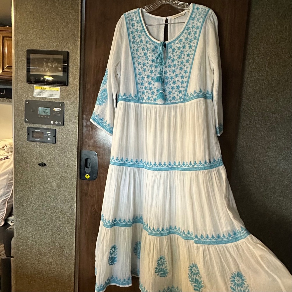 Soft Surroundings Maxi Dress Boho Sz M White Blue Embroidered Cotton Tassels - Picture 6 of 8